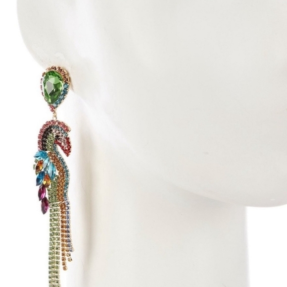 🔹️NATASHA🔹️ Toucan Sam Crystal Drop Earrings gorgeous tropical statement NWT - Picture 3 of 6